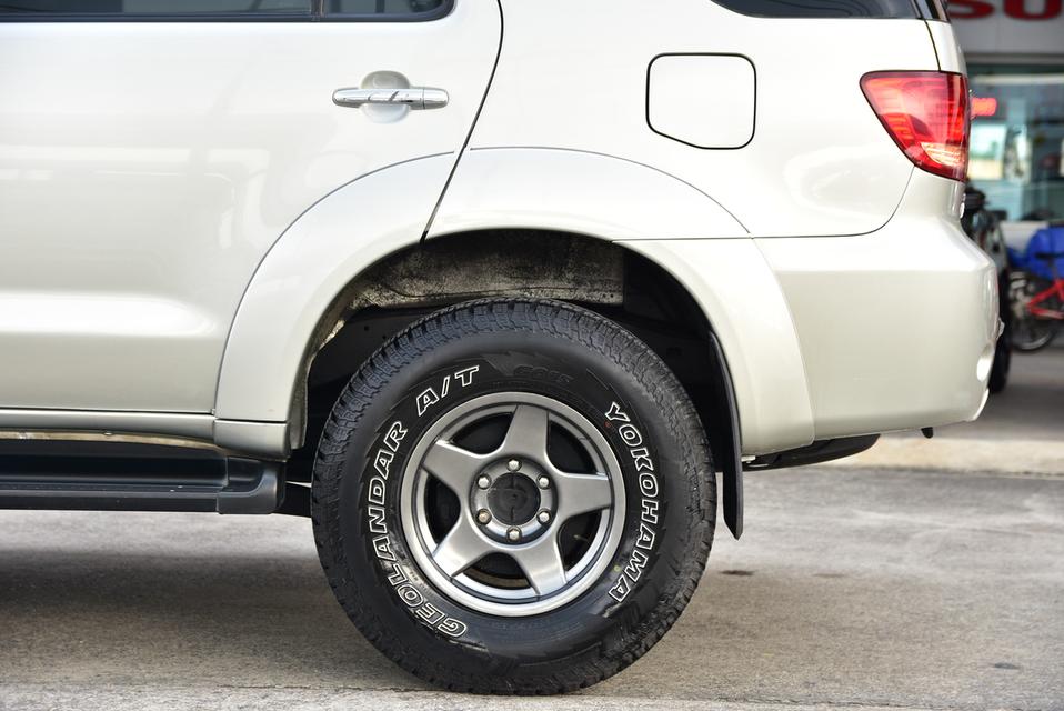 2006 TOYOTA FORTUNER 2.7V 4WD LPG รูปที่ 5