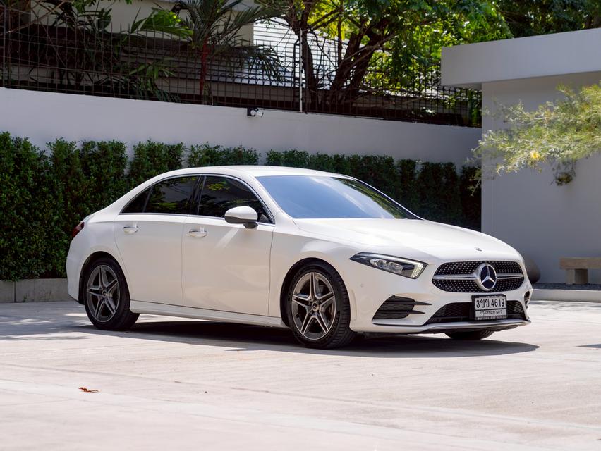 Benz A200 AMG ปี 2021 ไมล์เพียง 46,000 km.