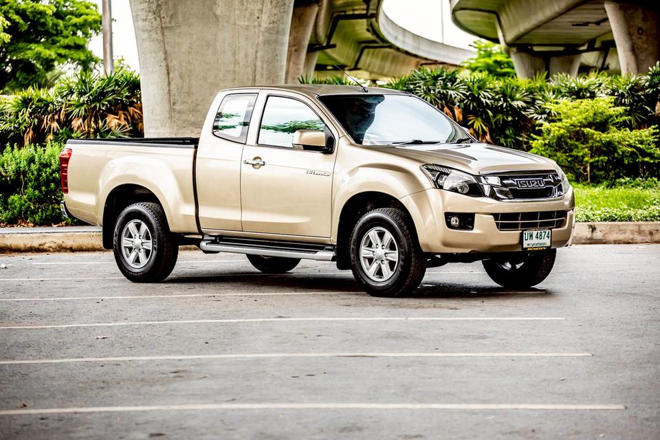 Isuzu D-Max Hi-Lander Cab 2.5 VGS Z ท๊อปปี 2012 เกียร์ธรรมดา สีทอง