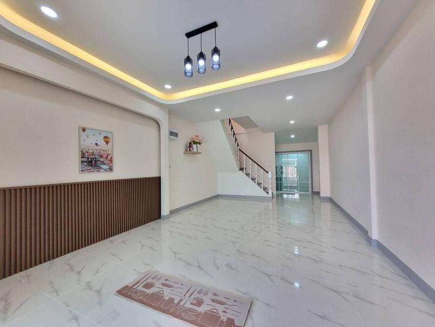 หมู่บ้านบ้านบัวทอง 3 4