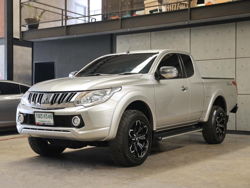 2015 Mitsubishi TRITON 2.4 Mega Cab (ปี 14-19) GLS Plus Pickup MT ราคา : 299,000 บาท ผ่อนชำระ 6,XXX.- / 72 งวด