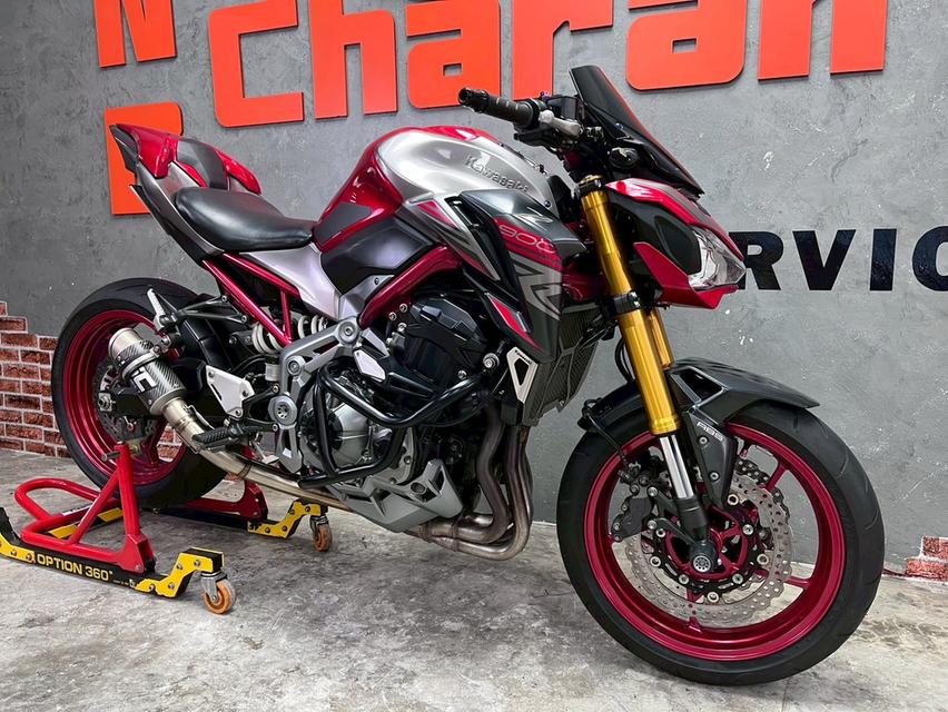 Z 900