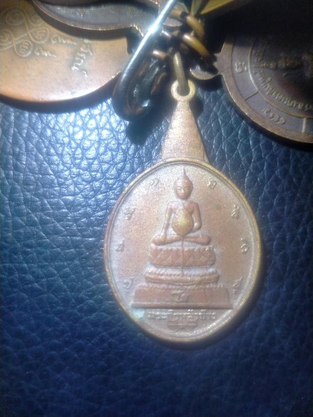 พระเครื่อง 3