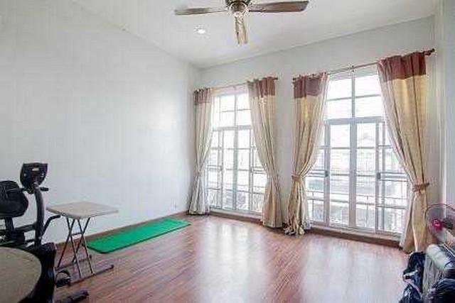 ทาวน์โฮม บ้านกลางเมือง ลูเซิร์น, สุขุมวิท 77 อ่อนนุช 3