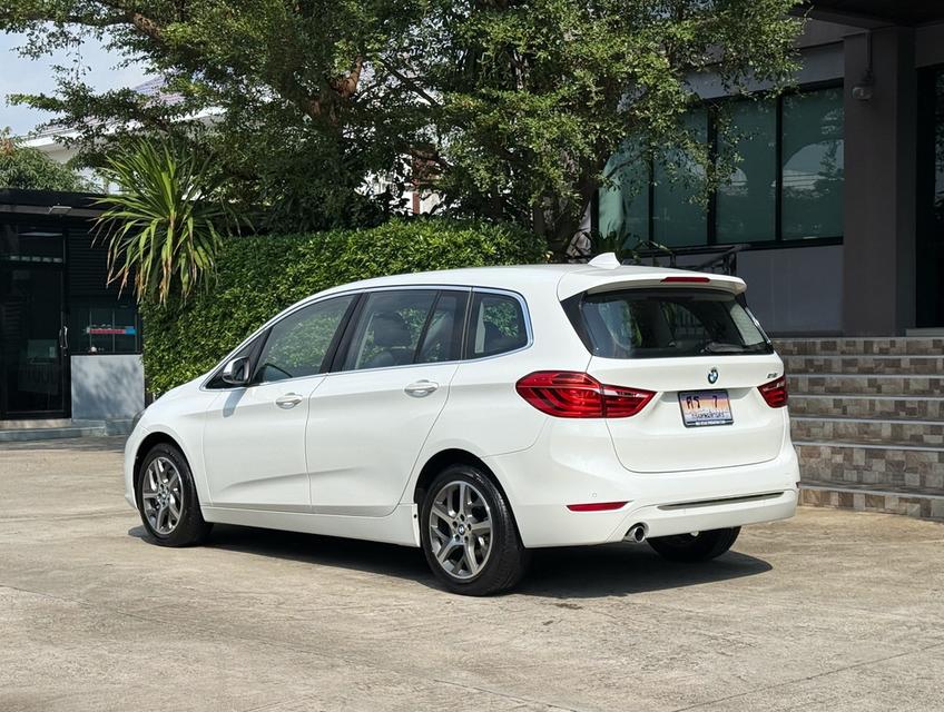 2017 BMW 218i GRAND TOURER ( 7 ที่นั่ง ) รถมือเดียวออกป้ายแดง รถวิ่งน้อยเพียง 80,000 กม เข้าศูนย์ทุกระยะ รถไม่เคยมีอุบัติเหตุครับ รูปที่ 6