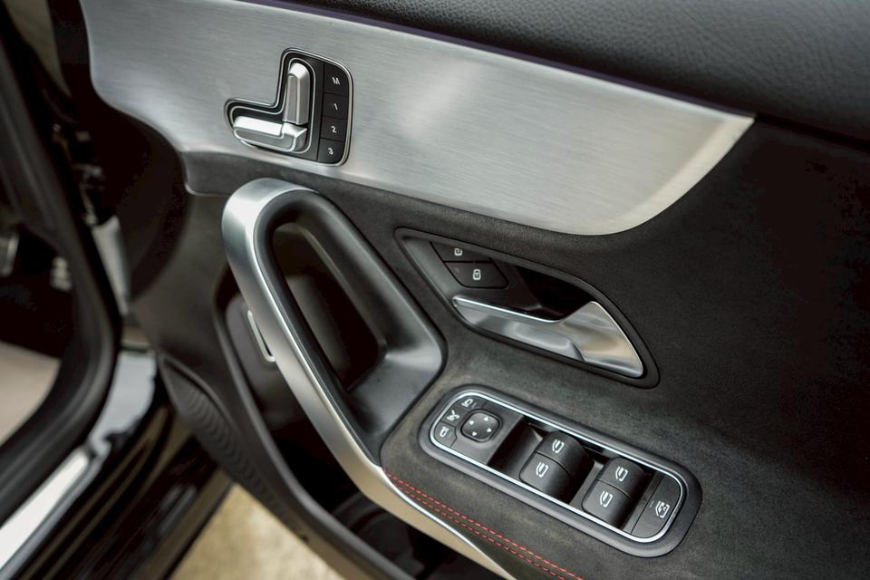 รหัสรถ AVA2876 Mercedes-Benz A200 1.3 AMG Dynamic W177 AT 2020 14