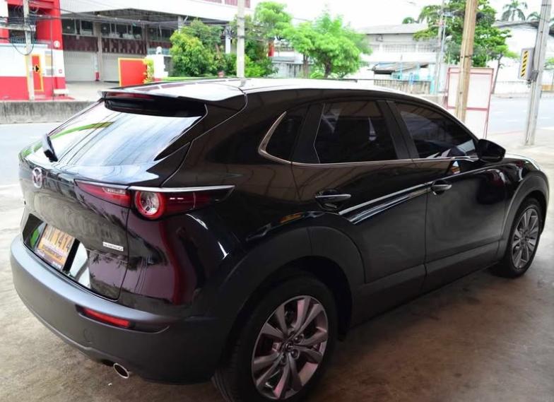 Mazda CX-30 สีดำ 6