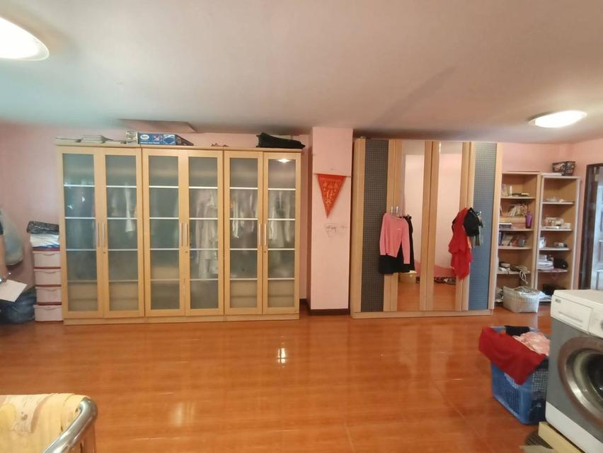 อาคารพาณิชย์ทำเลดีติดถนนสวนผัก 14