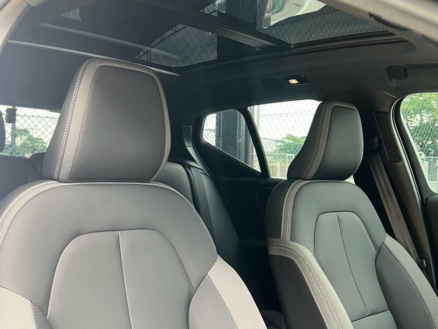 Volvo XC40 Pure Electric TwinMotor (MY2024) 2023 จด 2024 รูปที่ 10