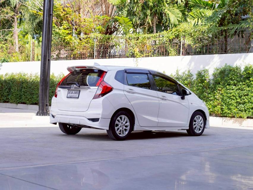 Honda jazz 1.5V+  ปีจด 2019 ♨️ #ประกันเครื่องเกียร์3ปี3หมื่นkm♨️ 2