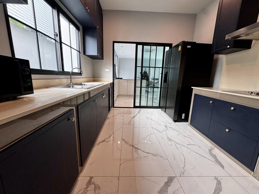 บ้านเดี่ยวสองชั้น โครงการเศรษฐสิริบางนา-สุวรรณภูมิ ทำเลดีติดถนนใหญ่ 11