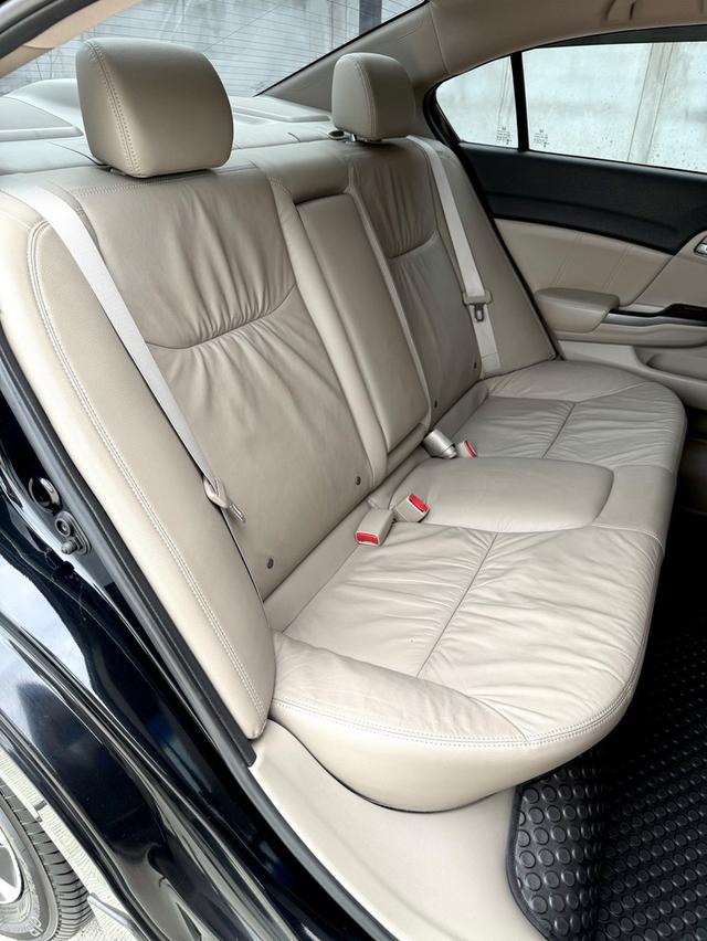 HONDA CIVIC 1.8 E ปี 2015 13