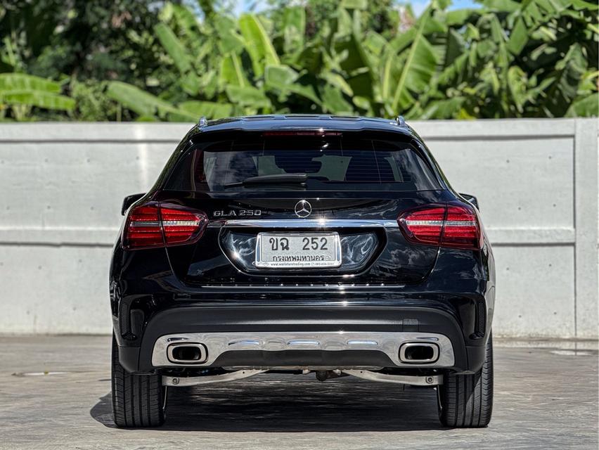 รหัสรถ WRT252 2019 BENZ GLA-CLASS, 250 AMG 8