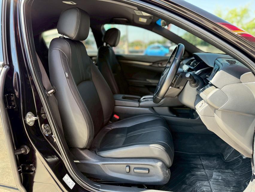 ปี 2017 HONDA CIVIC, FK 1.5 TURBO HATCHBACK รถมือเดียว 6