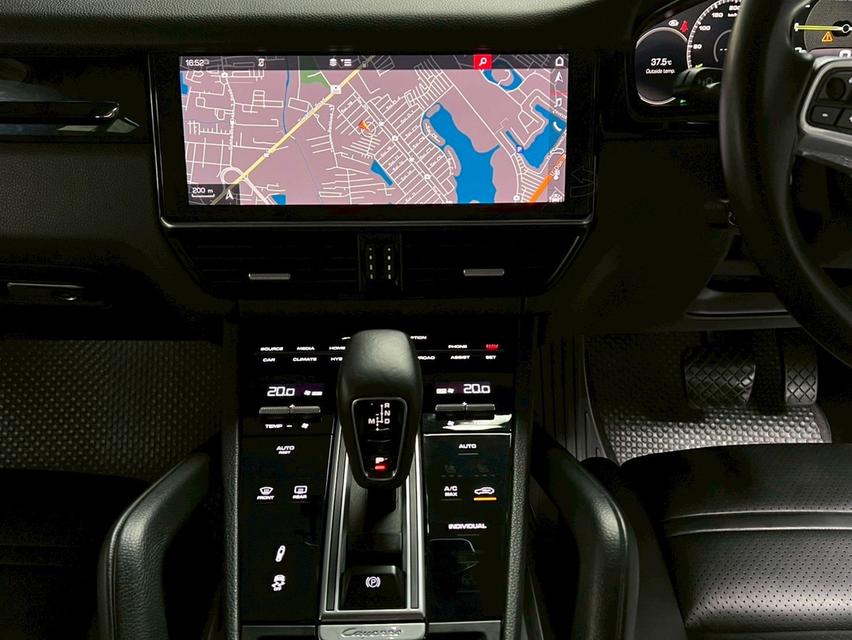 Porsche CAYENNE 3.0 E-Hybrid 4WD SUV 7