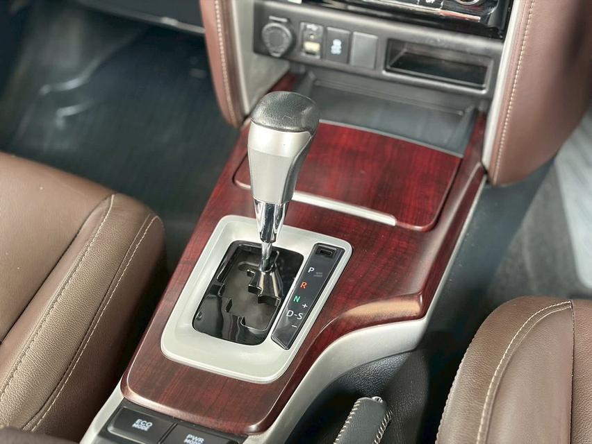 ปี 2017 TOYOTA FORTUNER, 2.4 V คู่มือBookserviceครบรับประกันตัวถังเดิม 100% รูปที่ 10