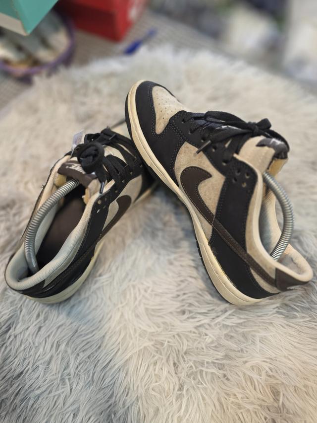 รองเท้าผ้าใบมือสองไนกี้แอร์ฟอร์ซ1