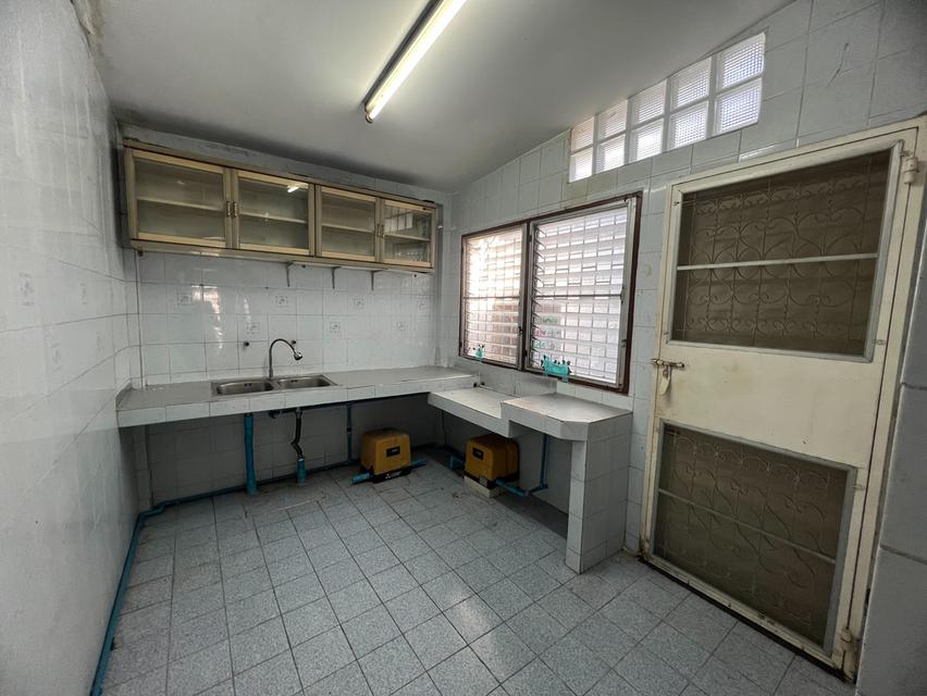 ให้เช่าทาวน์เฮ้าส์ 2 ชั้น ซอยประชาราษฎร์ 16/1 ใกล้ Big C ติวานนท์ MRT แยกติวานนท์ โรงพยาบาลพระนั่งเกล้า 8