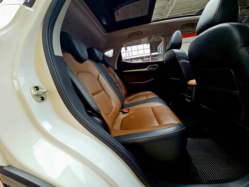 รหัสรถ SEZ12 MG ZS 1.5 V Sunroof เกียร์ ออโต้ เบนซิน สี ขาว ปี 2023 10