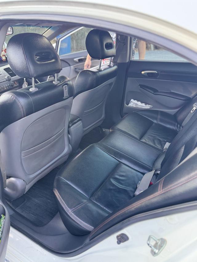 Honda civic 2010 145,000 บาท 12