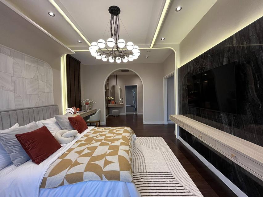 ขาย คฤหาสน์หรู Grand Bangkok Boulevard Na Uthayan ถนน อุทยาน ใกล้ ม. มหิดล และ คู่ขนานลอยฟ้า 15