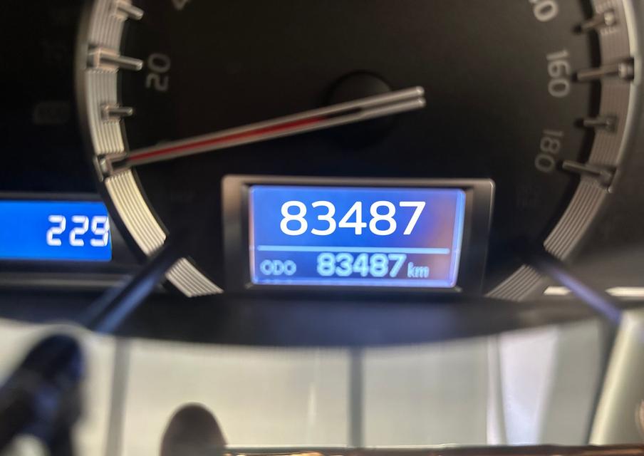 ⚠️ จองแล้ว ⚠️ TOYOTA VENTURY 3.0V ปี2016 ไมล์ 8x,xxx km รถมือเดียว รูปย่อยที่ 3