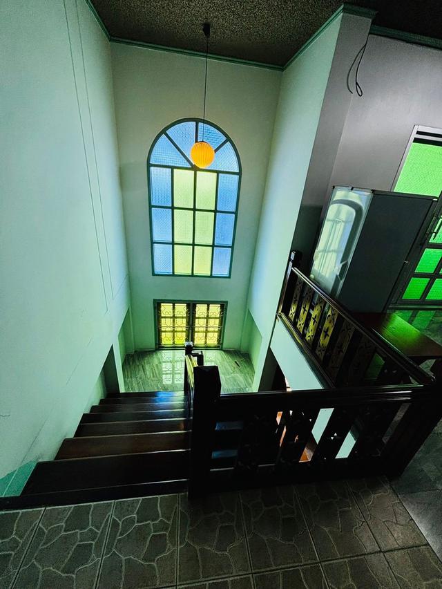 บ้านเช่าลาดพร้าว ให้เช่าบ้านใกล้รถไฟฟ้าโชคชัย4 เข้าออกได้2ทาง ฝั่งถนนลาดพร้าววังหิน,ถนนโชคชัย4 บ้านเดี่ยวหลังมุม 4นอน 2น้ำ แอร์3ตัว ตู้เย็น 2เครื่อง 12