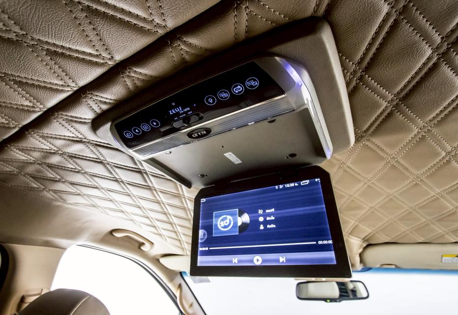 HYUNDAI H-1 2.5 DELUXE 2011 16