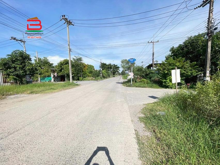 ที่ดินพร้อมบ้าน หทัยราษฎร์ ซ.5 เนื้อที่ 100 ตร.ว ใกล้ทีซีเอสทรานสปอร์ต ต.ลาดสวาย อ.ลำลูกกา ปทุมธานี   6