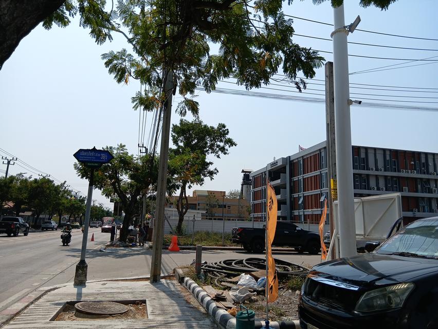 ที่ดิน 56.1 ตารางวา ถมแล้ว ซอยเฉลิมพระเกียรติ 39/2 ติดสวนหลวงร 9 เขตประเวศ กรุงเทพฯ 9