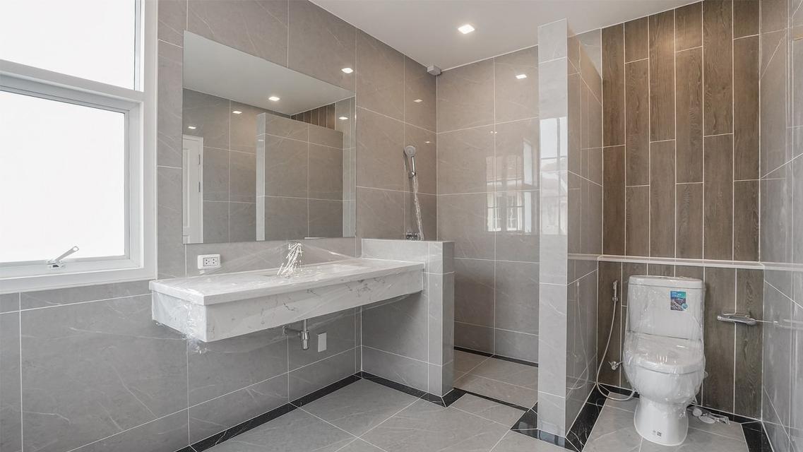 ขายบ้านมือสองตกแต่งใหม่ โครงการ โกลเด้น เลเจ้นด์ สาทร-กัลปพฤกษ์ (Legend Sathorn - Kanlapaphruek)  ใกล้รถไฟฟ้าสายสีเขียวสถานีบางหว้า และ สถานีวุฒากาศ 16