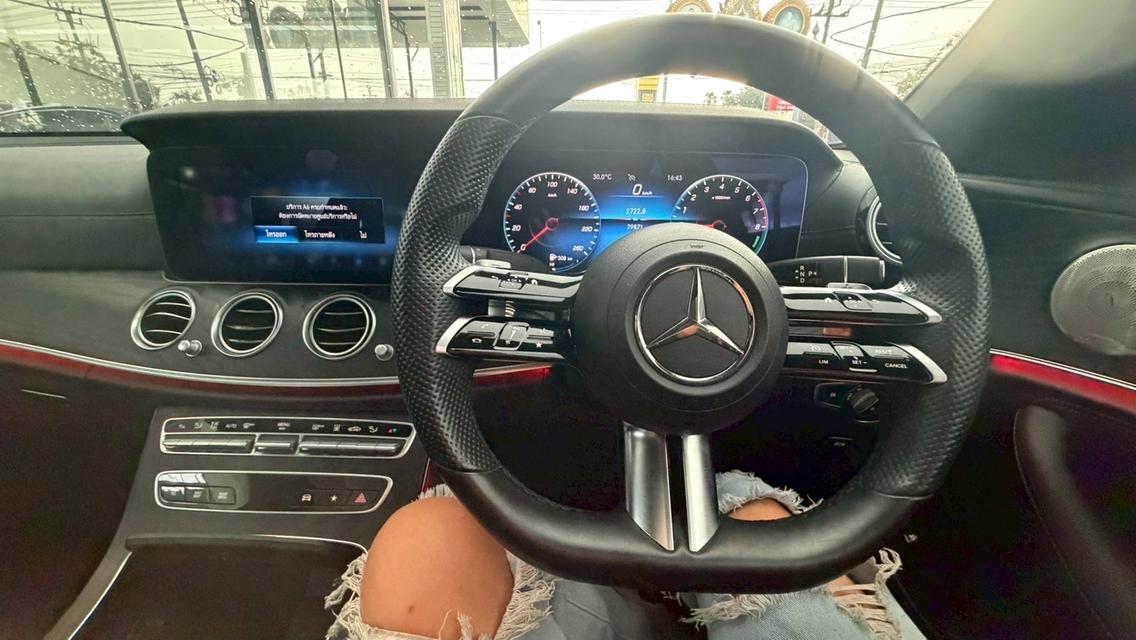 รหัสรถ KPV53 2021 BENZ E300e 2.0 AMG DYNAMIC FACELIFT รูปย่อยที่ 4