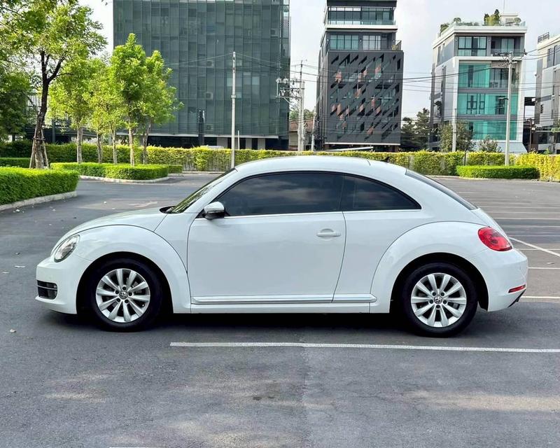 VOLKSWAGEN NEW BEETLE 1.2 TSI Turbo สีขาว ปี 2012 จด 2013