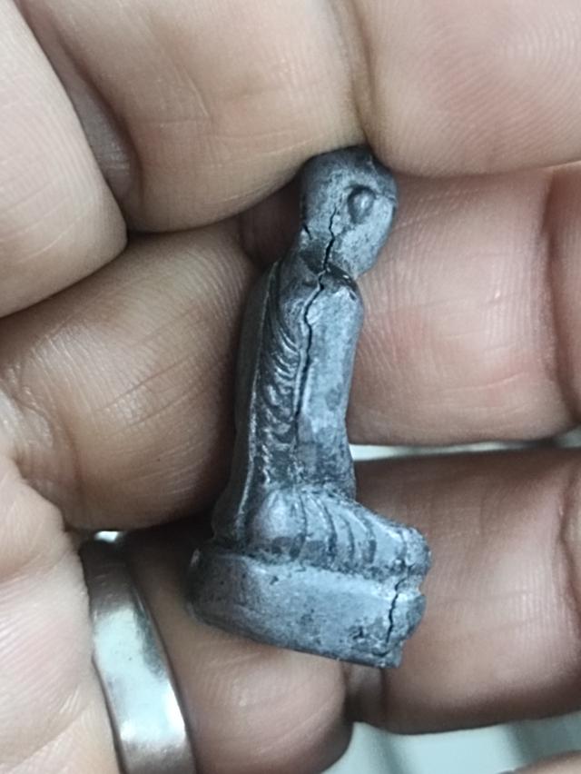 รูปหล่อหลวงพ่อเดิม วัดหนองโพธิ์ เนื้อตะกั่วหัวลูกปืน