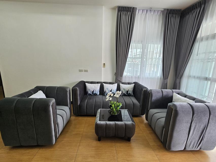 บ้านให้เช่า5นอน4น้ำโทร0863637100 4