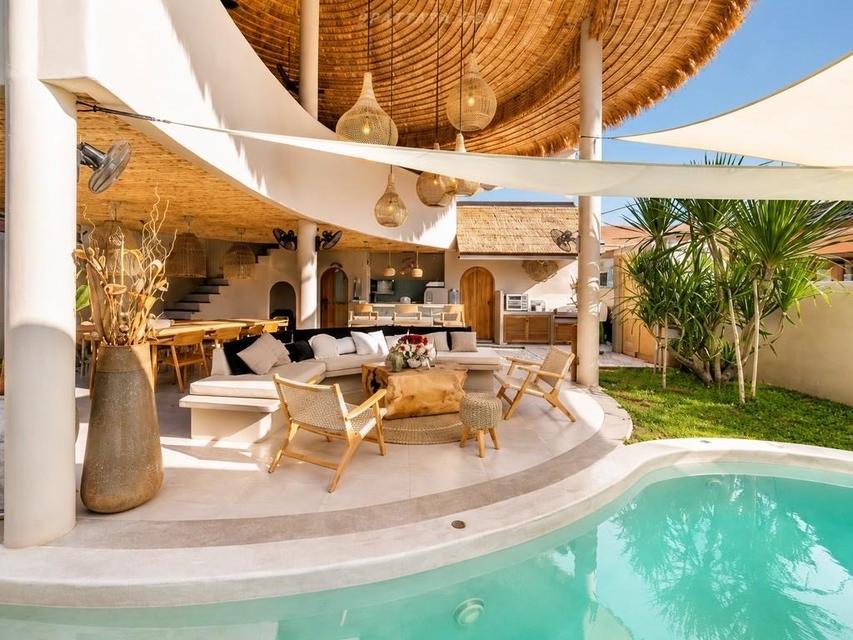 For Sale — Tropical Balinese Style Pool Villa in Bang SarayBeautiful tropical-style pool villa in Bang Saray, Boho style only fews minutes the beach 3