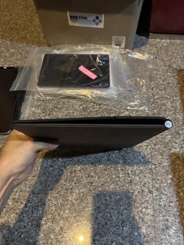 มาอีกแล้วที่ถามหากันขาย Magic KeyBoard iPadPro12.9 ของแท้ ( ตัวใหม่แล้ว2กล้องมือ1สูนขาย12490 บาท ) สภาพไร้รอยตกใดๆคับใช้งานดีทุกๆฟังชั่น ขายราคา 5990 8