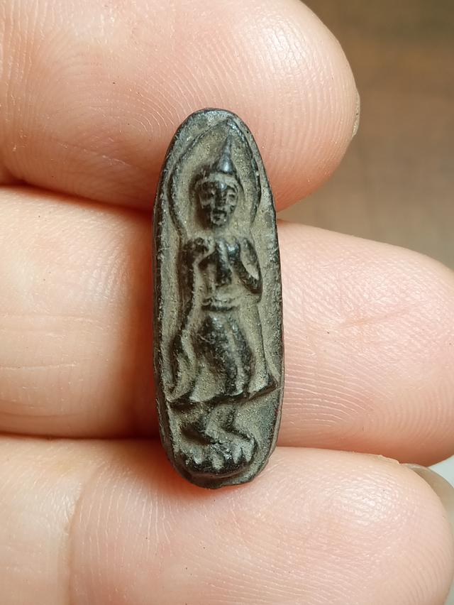 ลีลาพิมพ์เล็กกรุทุ่งเศรษฐีเนื้อดำหายาก