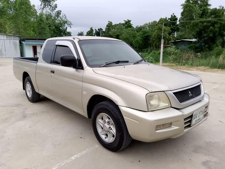 Mitsubishi L200-Strada พร้อมใช้งาน