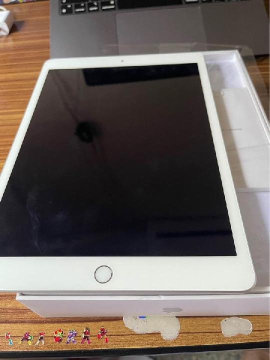 IPAD 64GB  3