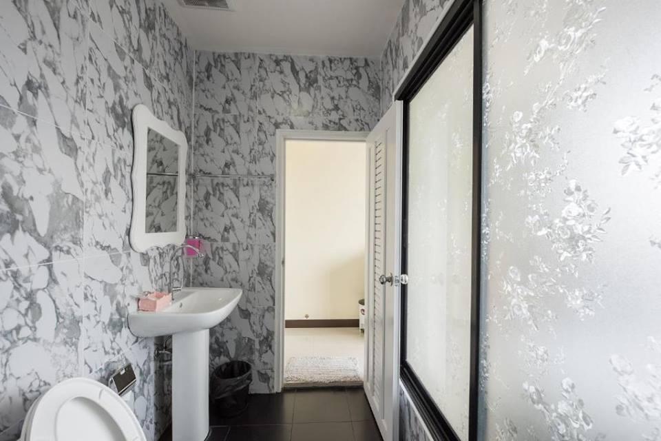 ขายที่ดิน พร้อมโรงแรม ห้องพัก ย่านรามอินทรา ซอย 5 แยก 9 6