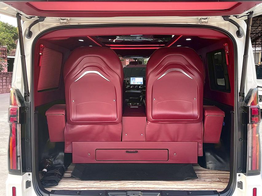 Toyota Hiace 2.8GL ปี25 รูปที่ 17