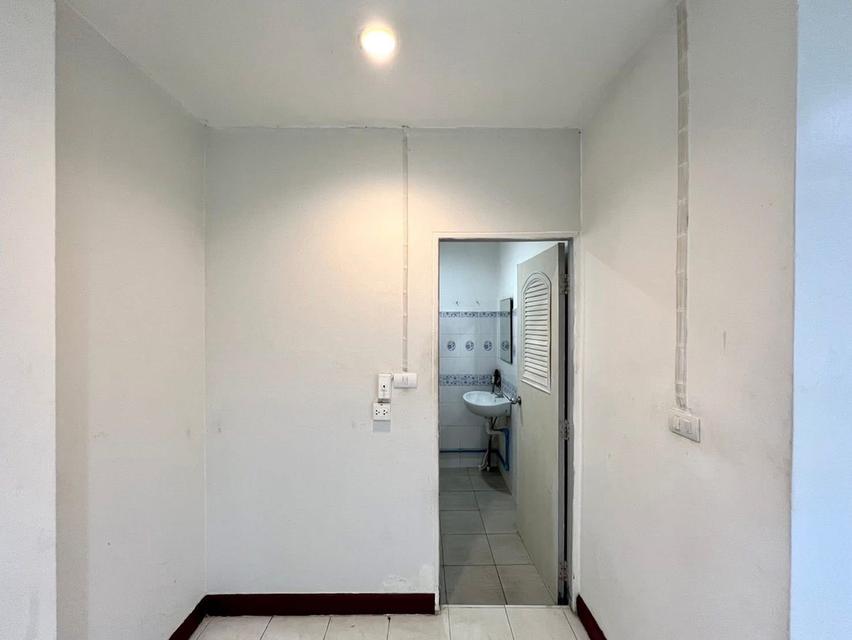 บ้านสวนธนาการ์เด้น กาญจนาภิเษก 12