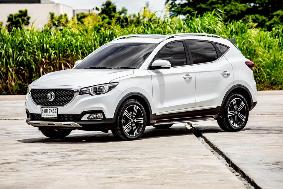 MG ZS 1.5 X Sunloof ปี 2020 สีขาว มือเดียวป้ายแดง  10