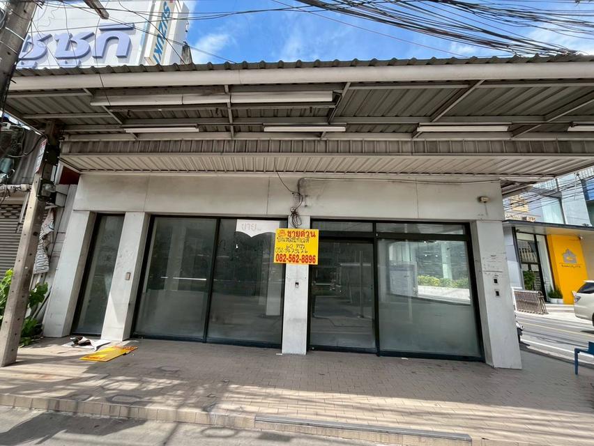 ขายบ้าน 2 ชั้น หลังมุม ติดถนนนวมินทร์111 บึงกุ่ม กรุงเทพมหานคร 4