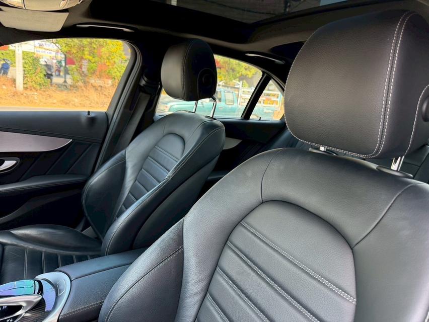 รหัสรถ KPV9248 2018 BENZ C350e AMG