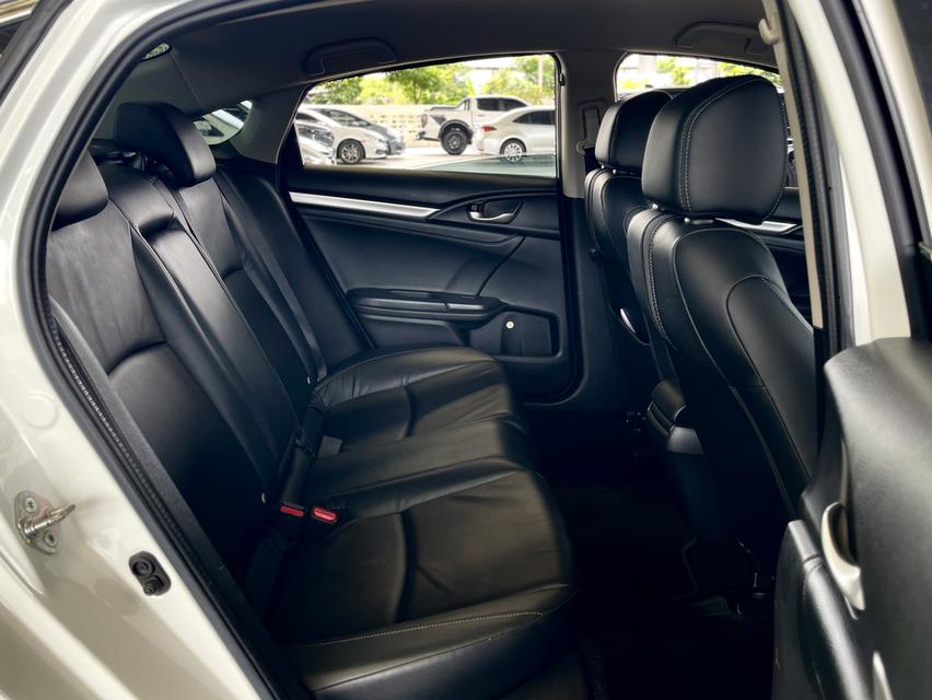 2019 HONDA CIVIC FC 1.8 EL i-VTEC สีขาว เลขไมล์ 113849 กม. 9