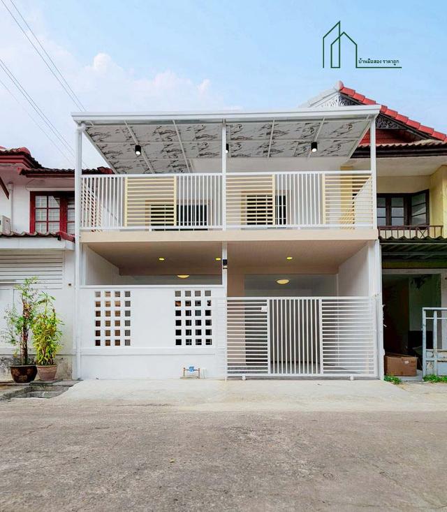 ทาวน์เฮ้าส์ หมู่บ้านพฤกษา 3 บางบัวทอง ฟรีโอน 1