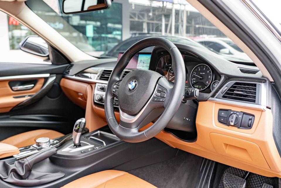 รหัสรถ NP8753 รุ่นรถ : BMW F30 320d LUXURY LCIปีรถ : 2017 รูปที่ 10