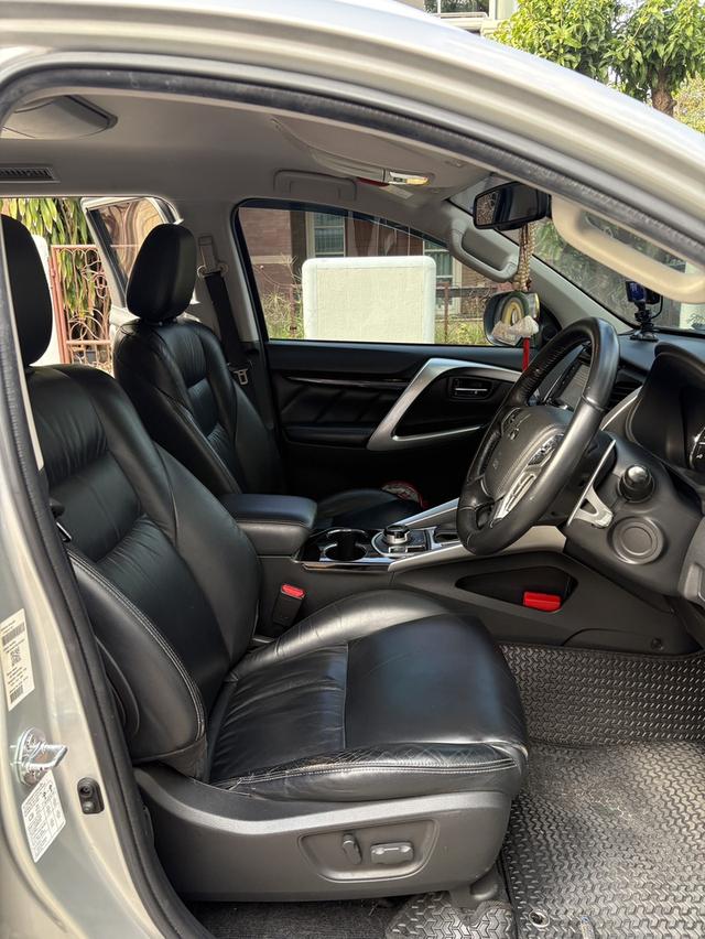 Mitsubishi Pajero ปี 2015 จด 2016